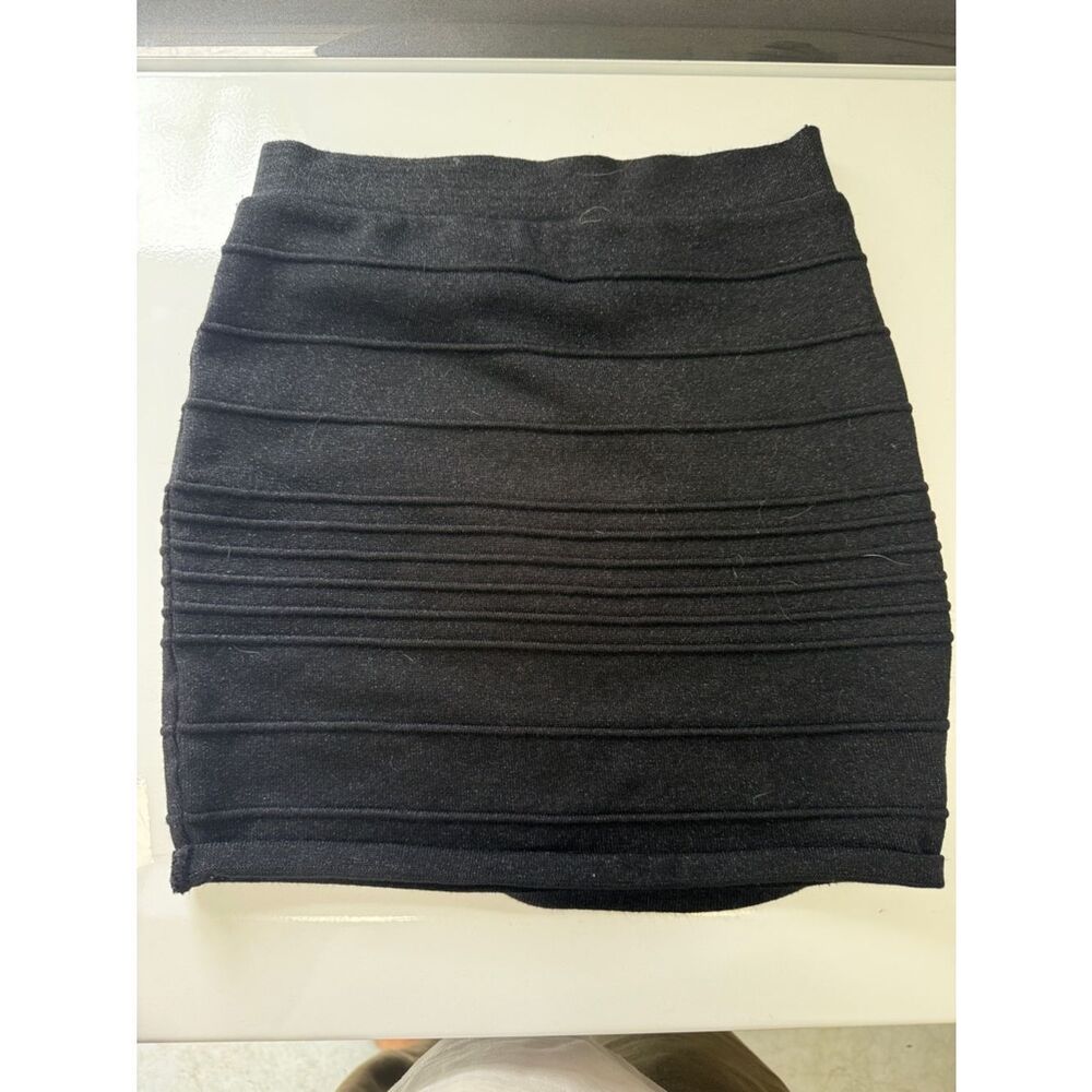 WOWCouture Black Ribbed Bodycon Mini Skirt - Size Small - Excellent Condition